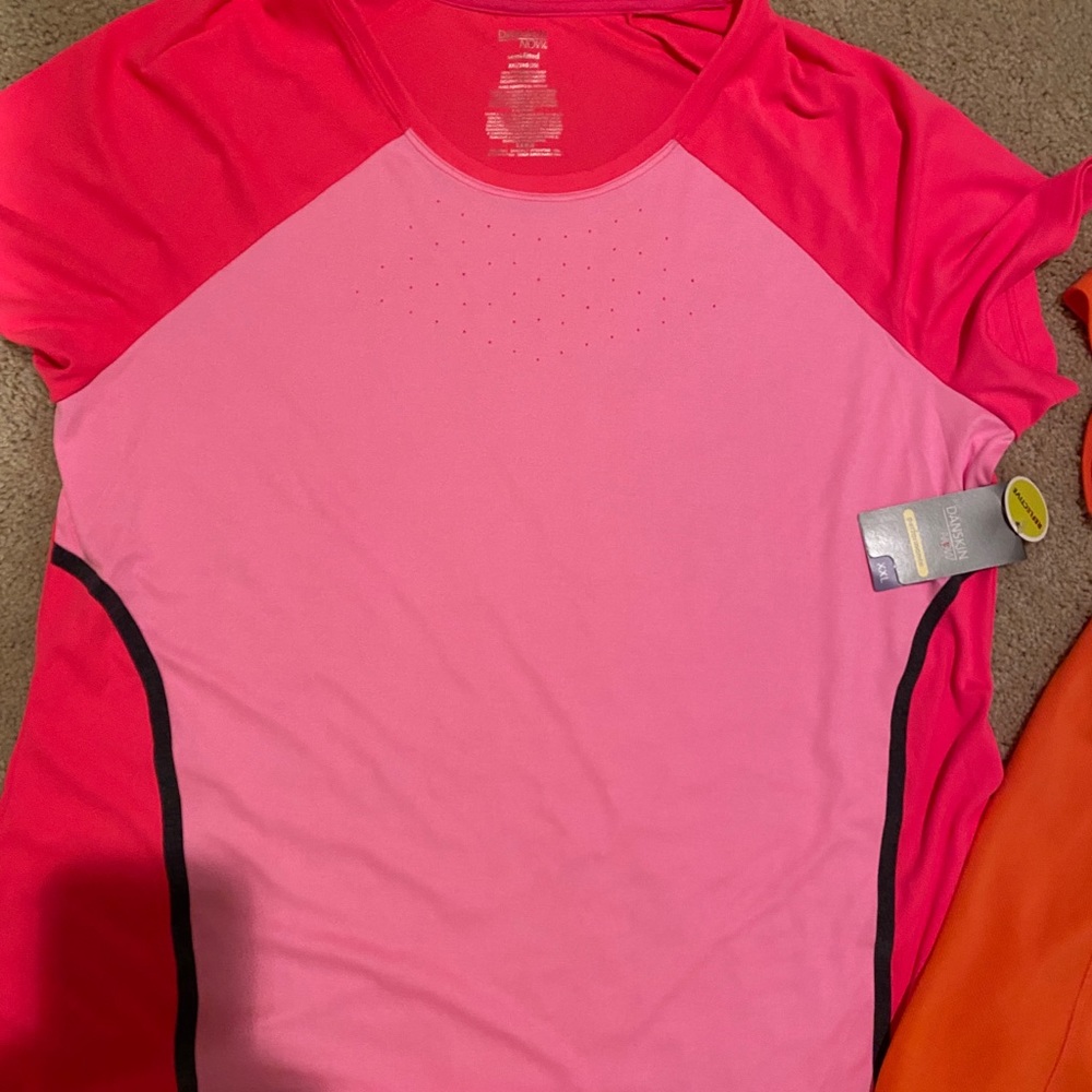 Set of 2 Women’s Workout shirts